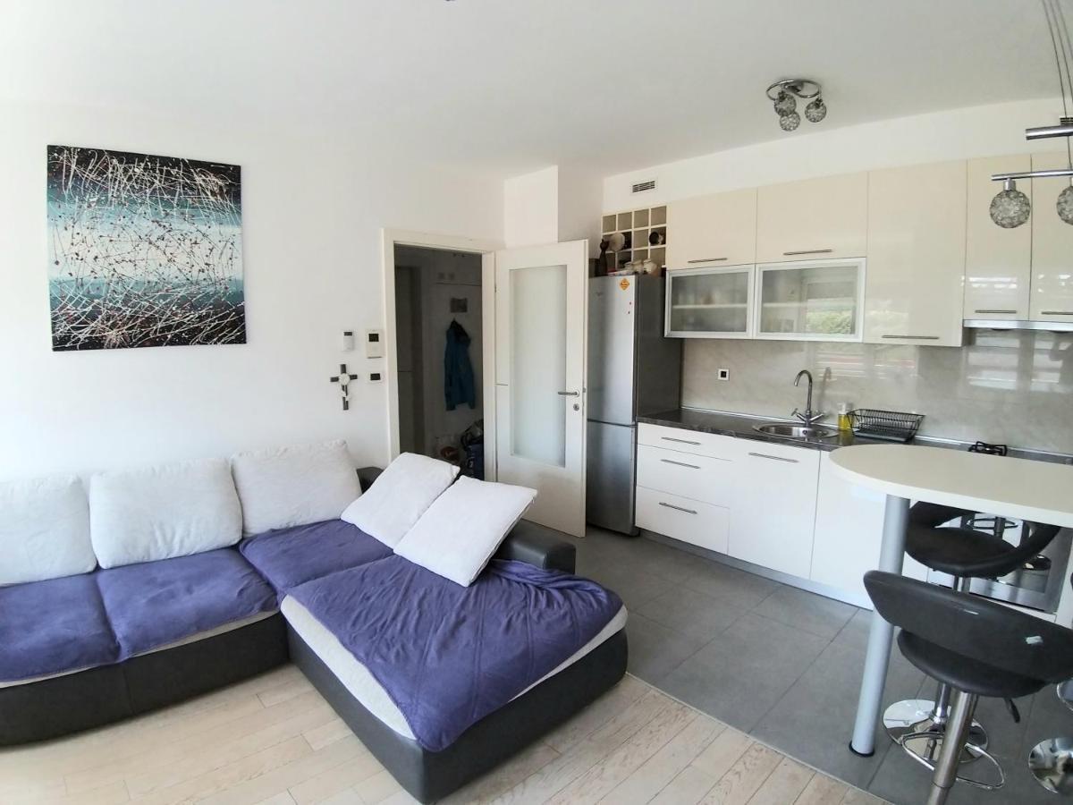 Theos Atelier Self Check In Apartment W Free Private Parking Zagreb Exteriör bild
