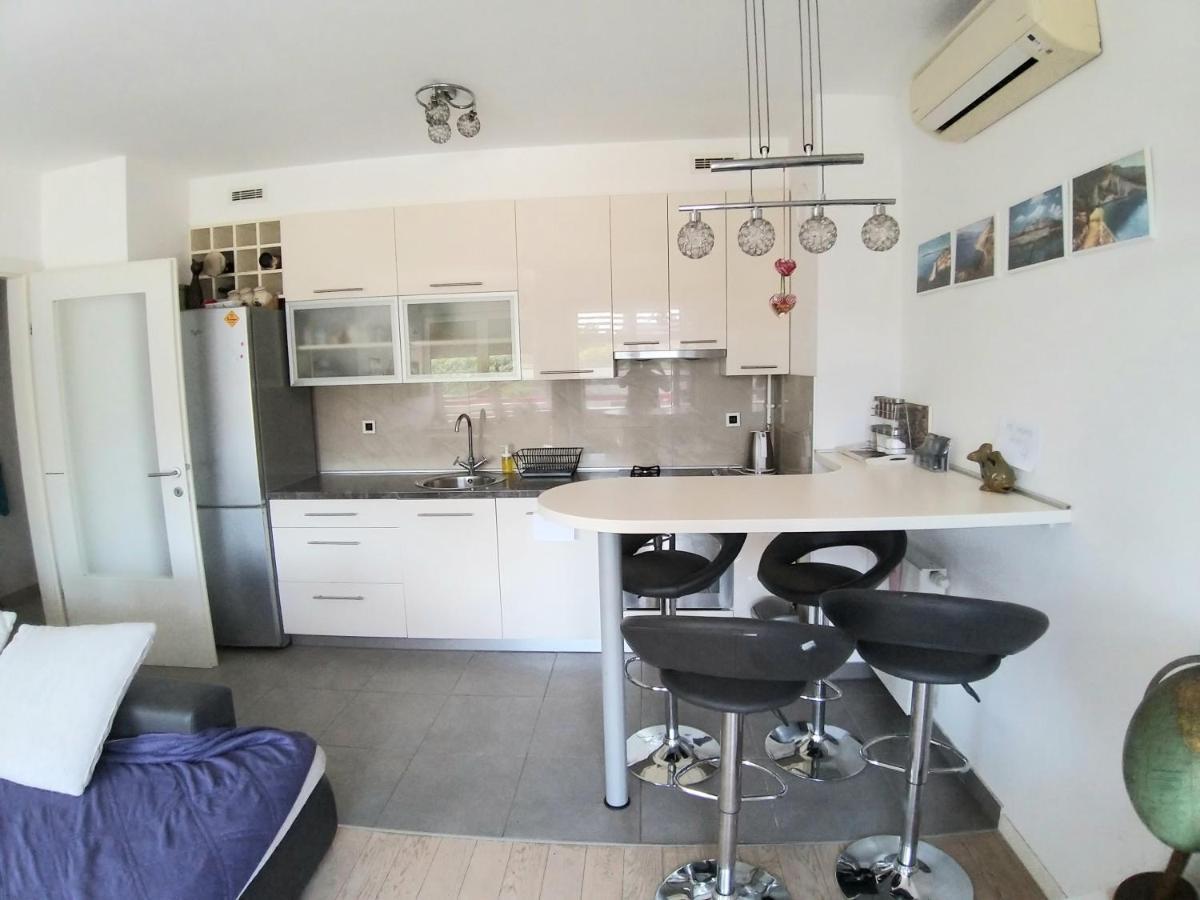 Theos Atelier Self Check In Apartment W Free Private Parking Zagreb Exteriör bild
